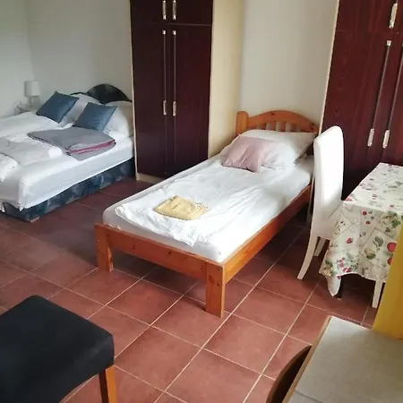 Veszpremi Garzon Apartment *